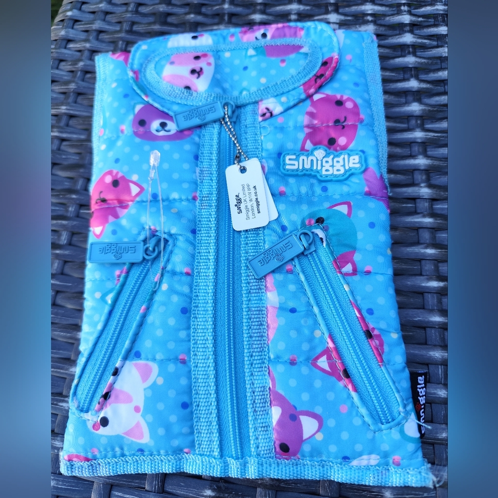 3/$30💜Smiggle Puffer Vest Pencil Case NWT